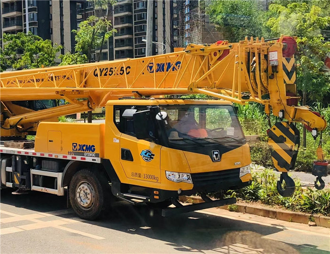 谢家集区大件设备吊装租赁吊车